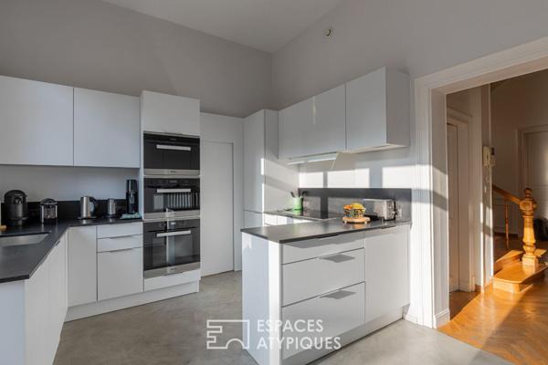 Élégante maison de maître avec piscine dans un quartier bourgeois