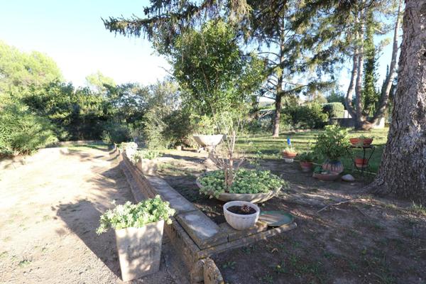 Charleval, maison 90m² avec terrain de 1000m²