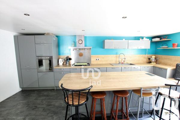 Maison 5 pièces de 135 m² à Boves (80440)