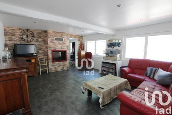 Maison 5 pièces de 135 m² à Boves (80440)