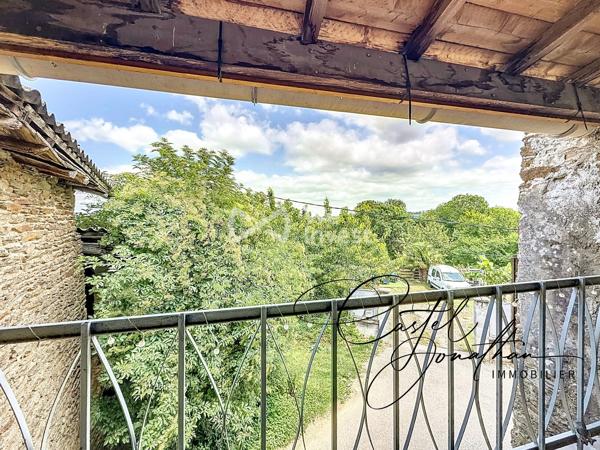 Maison de charme vue Rhône rénovée terrasses arborées