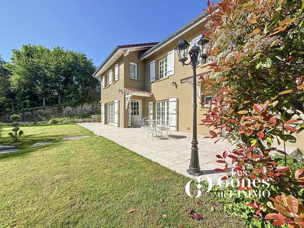Maison 6 pièce(s) 4 chambre(s) 175 m²