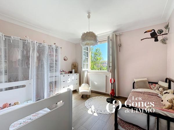 Maison 6 pièce(s) 4 chambre(s) 175 m²