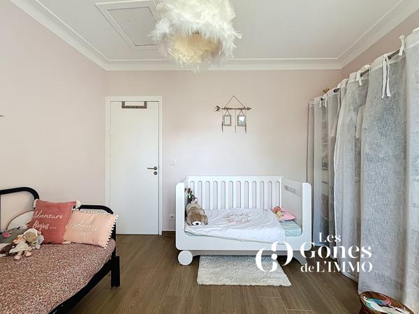 Maison 6 pièce(s) 4 chambre(s) 175 m²