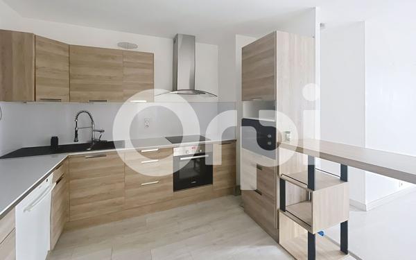 Maison à louer    5 pièces • 194,16 m2 Brive-la-Gaillarde