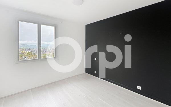 Maison à louer    5 pièces • 194,16 m2 Brive-la-Gaillarde