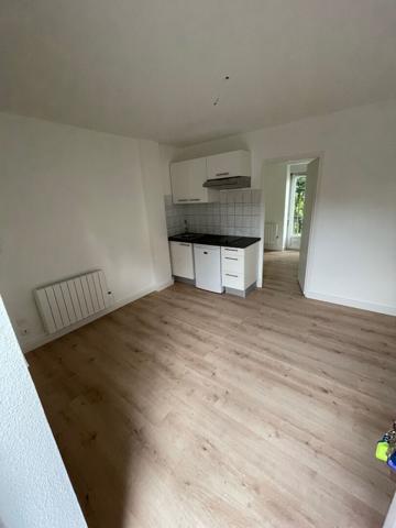 Appartement Arpajon Sur Cere 2 pièce(s) 22 m2 , Arpajon sur cere
