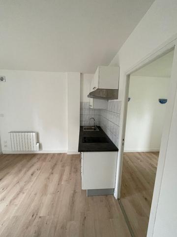 Appartement Arpajon Sur Cere 2 pièce(s) 22 m2 , Arpajon sur cere