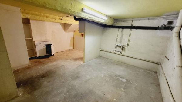 MAISON 2 CHAMBRES AVEC GARAGE A PEZENS