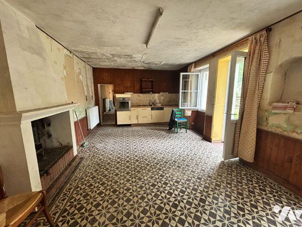 À Vendre - Exclusivité Notaire : Maison Ancienne à Rénover aux Verchers-sur-Layon