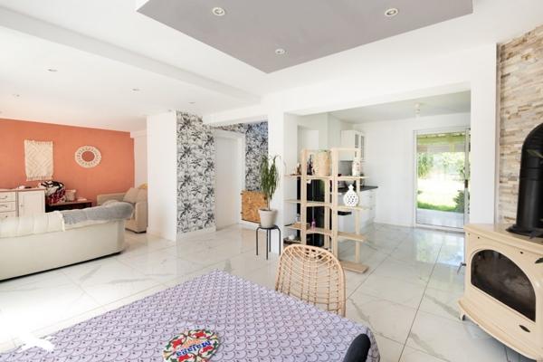 Maison à vendre 238 925 € Landerneau 5 p 144 m² DPE D