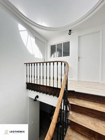 MAISON HISTORIQUE EN CENTRE-VILLE