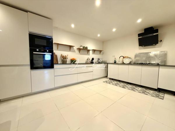 Maison à vendre 6 pièces de 125 m²