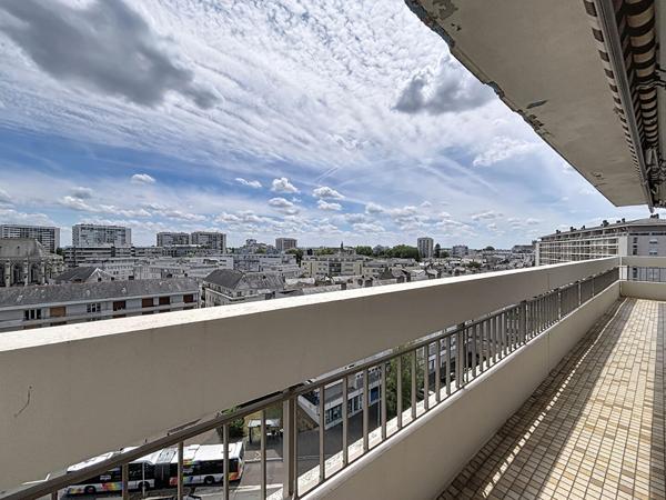 BD SAINT MICHEL - T4 NON MEUBLE - DISPONIBLE DE SUITE