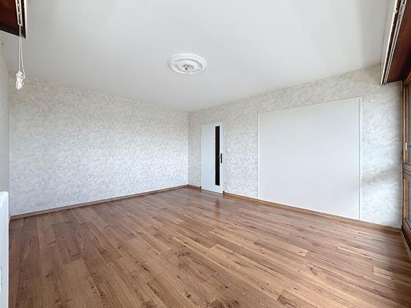 BD SAINT MICHEL - T4 NON MEUBLE - DISPONIBLE DE SUITE