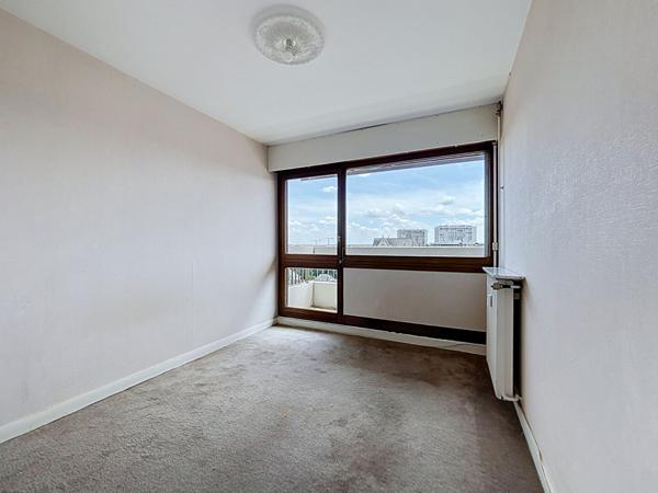 BD SAINT MICHEL - T4 NON MEUBLE - DISPONIBLE DE SUITE