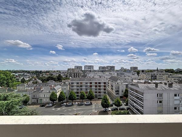 BD SAINT MICHEL - T4 NON MEUBLE - DISPONIBLE DE SUITE