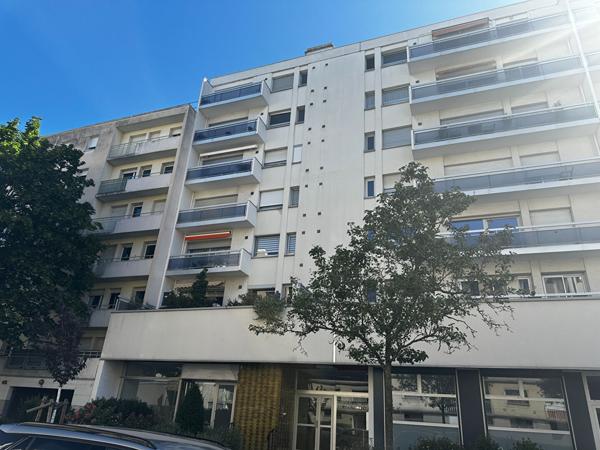 EXCLUSIVITÉ - Charmant studio meublé avec balcon