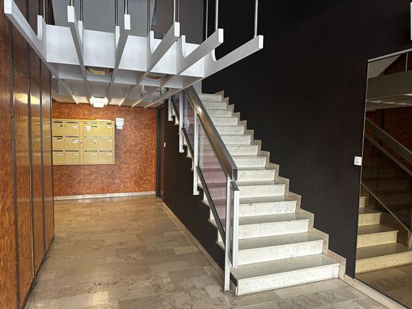 EXCLUSIVITÉ - Charmant studio meublé avec balcon