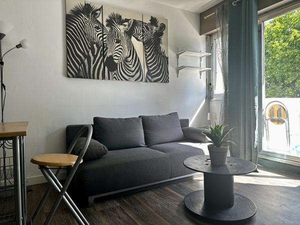 EXCLUSIVITÉ - Charmant studio meublé avec balcon