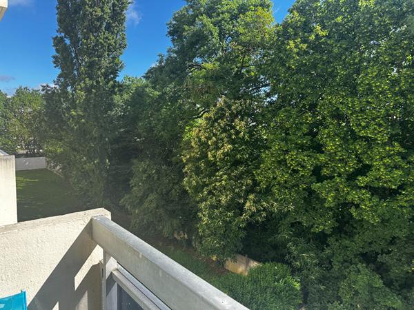 EXCLUSIVITÉ - Charmant studio meublé avec balcon