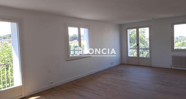 À vendre Appartement 4 pièces 107.48 m² - Auch 32000