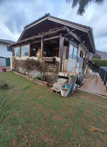 Découvrez cette magnifique maison familiale située dans un lotissement privé et calme 

A proximité des commodités (commerces, écoles, transports). 

L'espace offre un équilibre parfait entre confort et fonctionnalité. Avec cinq chambres spacieuses, dont une modulable, un bureau indépendant et un dressing généreux, cette maison est idéale pour la vie de famille. 

À l'extérieur, profitez d'une piscine chauffée pour des moments de détente inoubliables. Le sous-sol de 88 m² offre un potentiel immense : espace de stockage, salle de sport ou home cinéma. Un double garage assure la praticité et la sécurité de vos véhicules.

Venez visiter sans tarder !