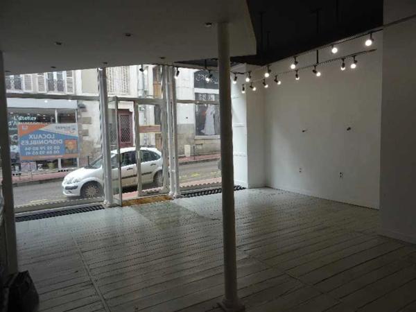 A VENDRE MURS COMMERCIAUX EN HYPER CENTRE DE LIMOGES PROCHES DES HALLES CENTRALES