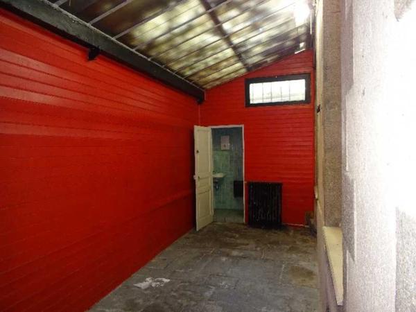 A VENDRE MURS COMMERCIAUX EN HYPER CENTRE DE LIMOGES PROCHES DES HALLES CENTRALES