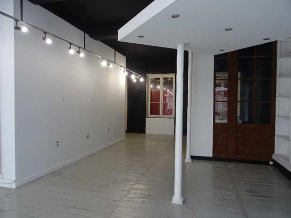 A VENDRE MURS COMMERCIAUX EN HYPER CENTRE DE LIMOGES PROCHES DES HALLES CENTRALES