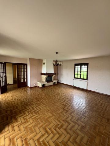 Gujan-Mestras : Maison 4 pièces plain-pied de 89 m2 avec jardin, terrasse et garage, parcelle de 600 m2 !