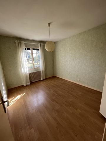 Gujan-Mestras : Maison 4 pièces plain-pied de 89 m2 avec jardin, terrasse et garage, parcelle de 600 m2 !