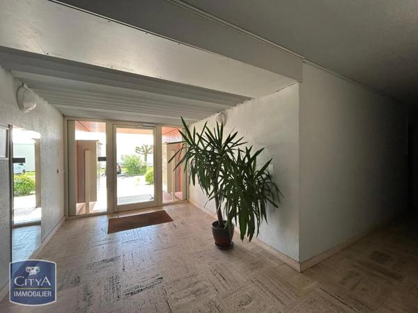 Appartement à louer 2 pièces 46.4m² Lucé (28110)