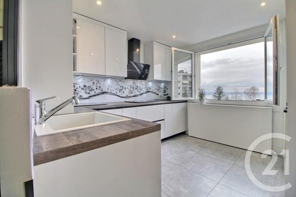 Appartement F4 à vendre  4 pièces - 91,89 m2 EVIAN LES BAINS - 74