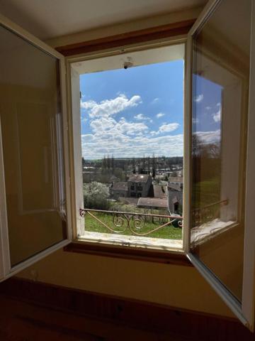 Maison Familiale  5 CHAMBRES ou potentiel investissement locatif