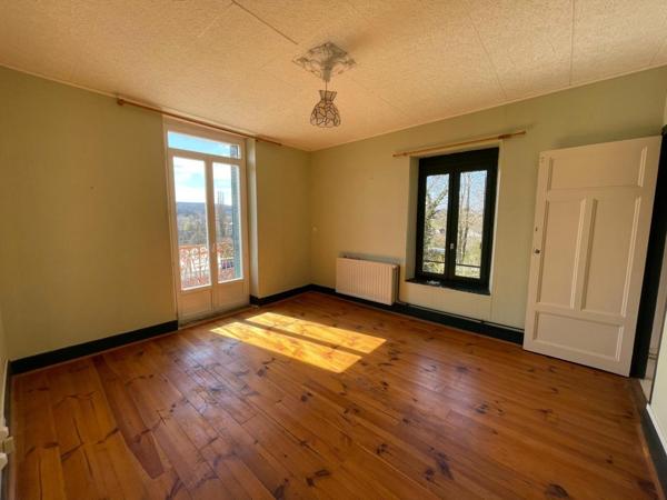 Maison Familiale  5 CHAMBRES ou potentiel investissement locatif