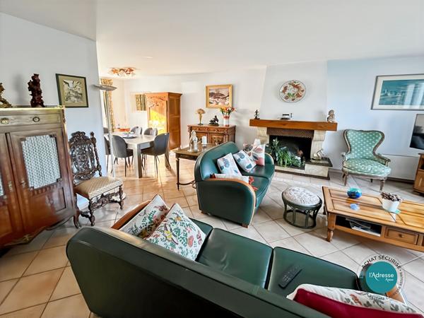 Maison Iverny dans le village Levitt avec toiture de 2018