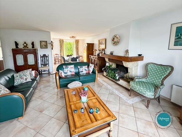 Maison Iverny dans le village Levitt avec toiture de 2018