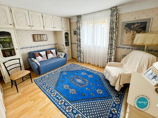 Maison Iverny dans le village Levitt avec toiture de 2018