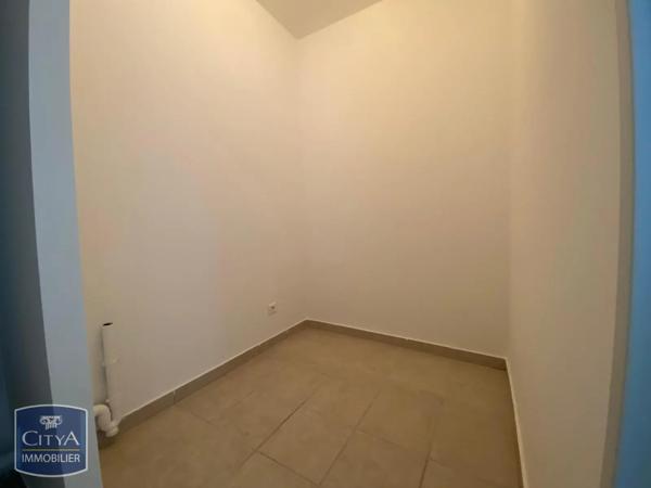 Appartement à louer 3 pièces 75.57m² Sorgues (84700)