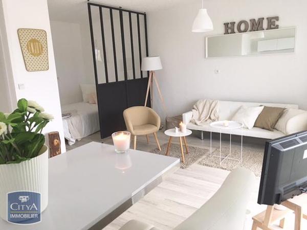 Appartement à louer 1 pièce 29.5m²