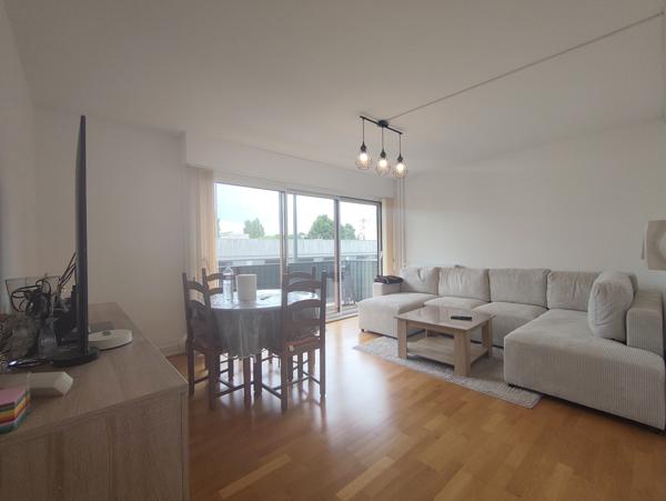 SUPERBE APPARTEMENT F4 DE 78M² REFAIT A NEUF AVEC BALCON ET ASCENSEUR DANS LA RESIDENCE DE STANDING JEANNE HA Beauvais (60000)