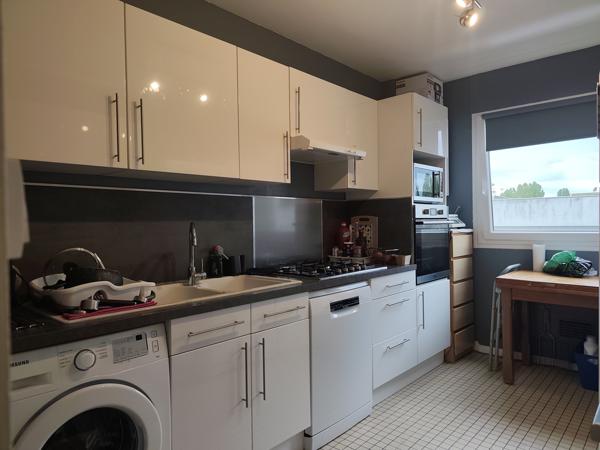 SUPERBE APPARTEMENT F4 DE 78M² REFAIT A NEUF AVEC BALCON ET ASCENSEUR DANS LA RESIDENCE DE STANDING JEANNE HA Beauvais (60000)