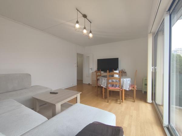 SUPERBE APPARTEMENT F4 DE 78M² REFAIT A NEUF AVEC BALCON ET ASCENSEUR DANS LA RESIDENCE DE STANDING JEANNE HA Beauvais (60000)