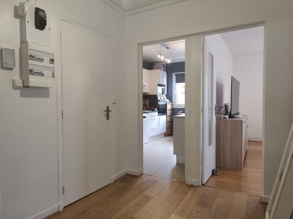 SUPERBE APPARTEMENT F4 DE 78M² REFAIT A NEUF AVEC BALCON ET ASCENSEUR DANS LA RESIDENCE DE STANDING JEANNE HA Beauvais (60000)