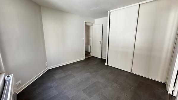Appartement
                                                                                                                                                                                                                                                                                                                        2 pièce(s)                                                                                                                                                                                                          1 chambre(s)                                                                                                                                                                                                          30.71  m²