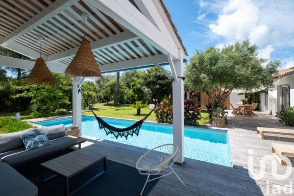 Maison à vendre 6 pièces 205 m² Sainte-Marie-de-Ré