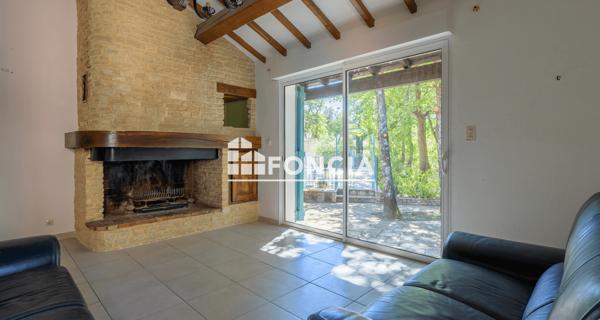 À vendre Maison 5 pièces 202 m² - Rochefort-du-gard 30650