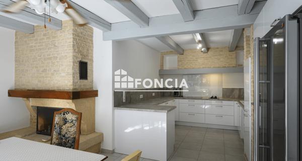 À vendre Maison 5 pièces 202 m² - Rochefort-du-gard 30650