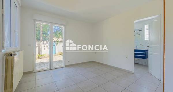 À vendre Maison 5 pièces 202 m² - Rochefort-du-gard 30650